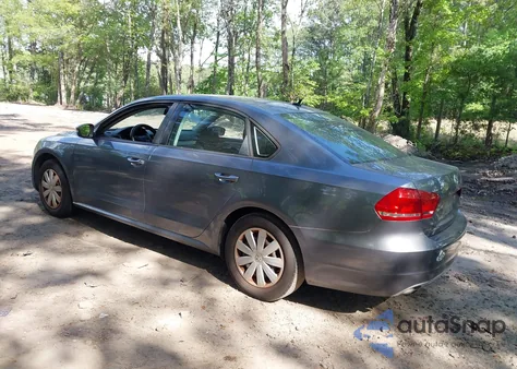 2013 Volkswagen Passat 2.5L S from USA, damaged, VIN 1VWAP7A38DC133589
